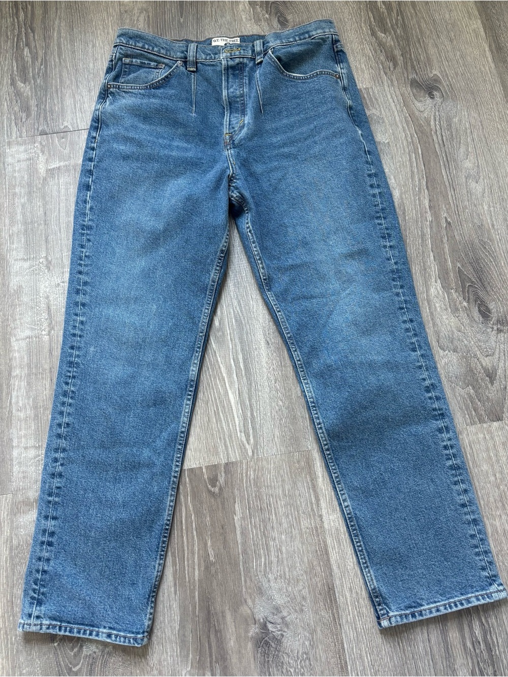 We The Free Women’s Straight button-fly Jeans size 31/12